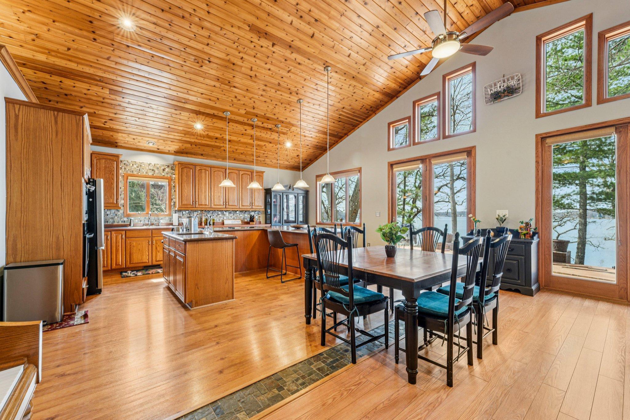 Plenty of room to entertain!