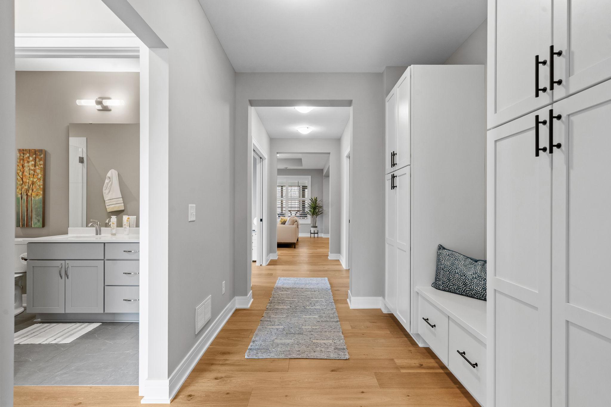 10-web-or-mls-25460 Park Ln-10.jpg