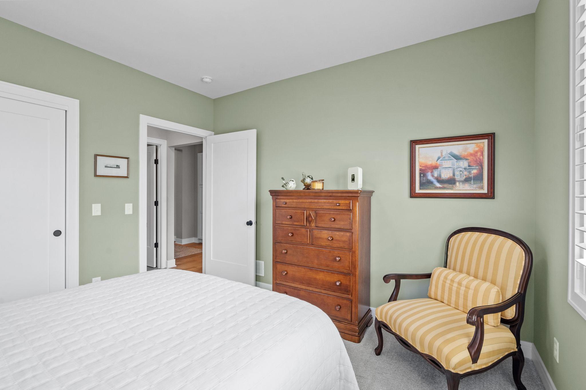 36-web-or-mls-25460 Park Ln-36.jpg