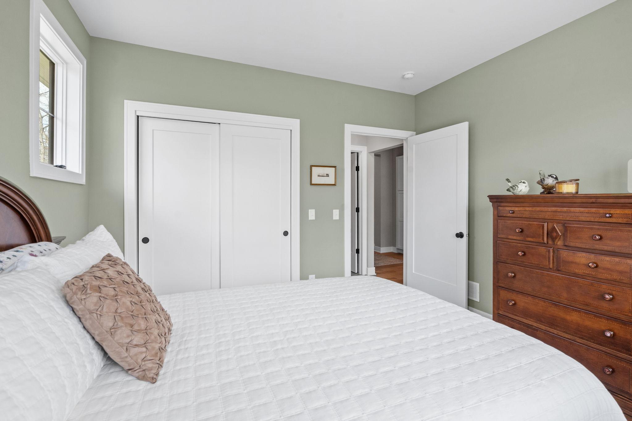 37-web-or-mls-25460 Park Ln-37.jpg