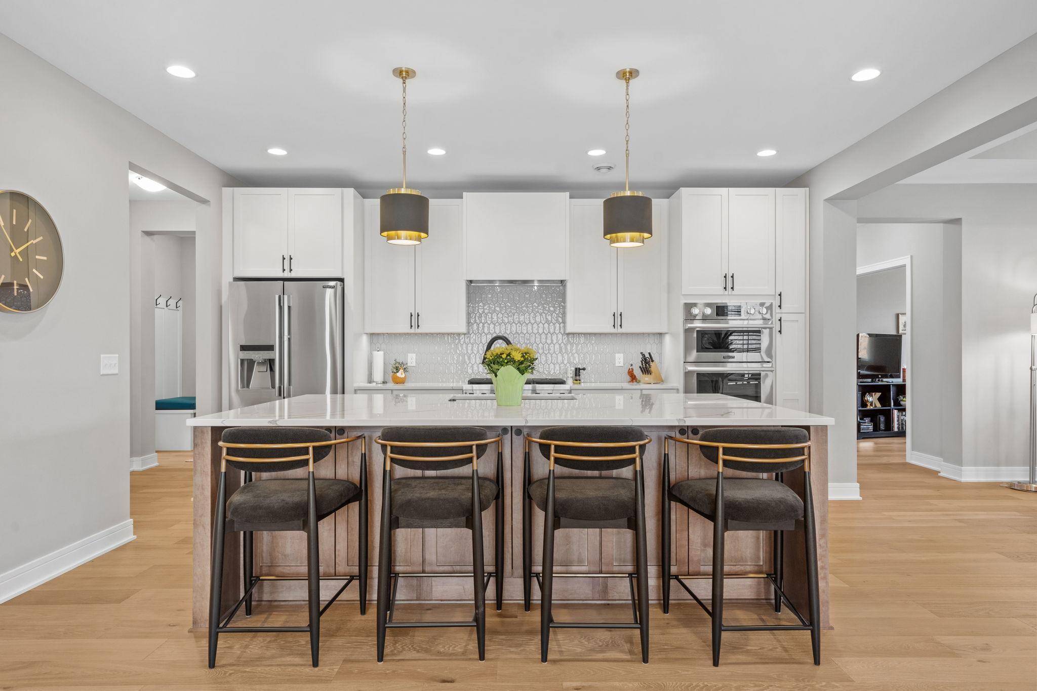 15-web-or-mls-25460 Park Ln-15.jpg