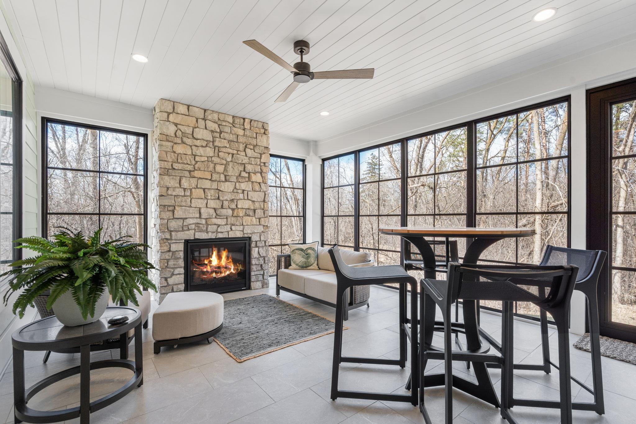 25-web-or-mls-25460 Park Ln-25.jpg