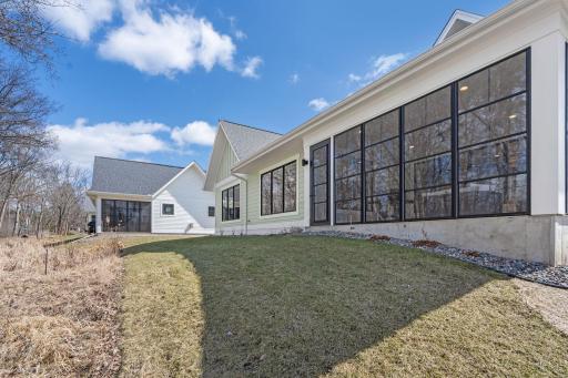 25460 Park Lane, Excelsior, MN 55331