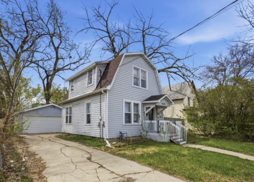 1634 1st Avenue S, Fargo, ND 58103