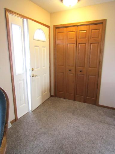 6049 Rolling Hills Drive SW, Montevideo, MN 56265