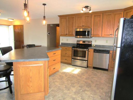 6049 Rolling Hills Drive SW, Montevideo, MN 56265