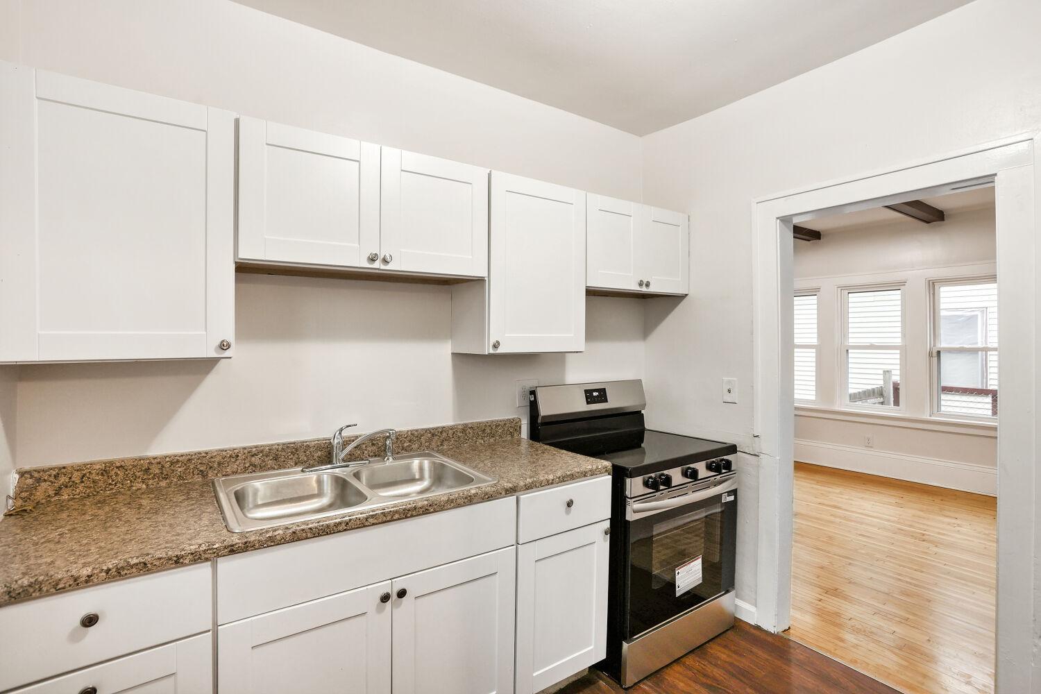 3407 Oliver Avenue N - Web Quality - 012 - 13 Kitchen.jpg