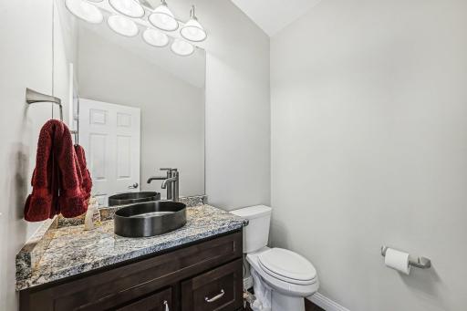 100 Peninsula Road, Minneapolis, MN 55441