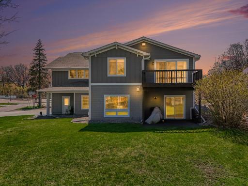 100 Peninsula Road, Minneapolis, MN 55441