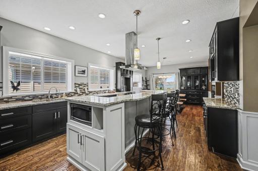 100 Peninsula Road, Minneapolis, MN 55441