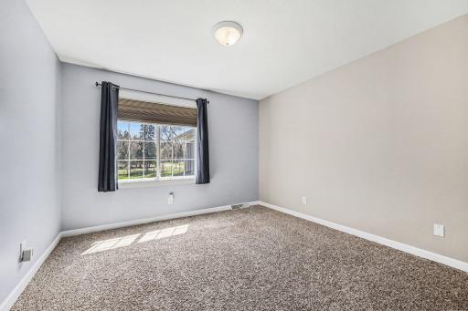 100 Peninsula Road, Minneapolis, MN 55441