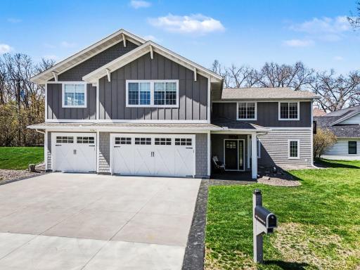 100 Peninsula Road, Minneapolis, MN 55441