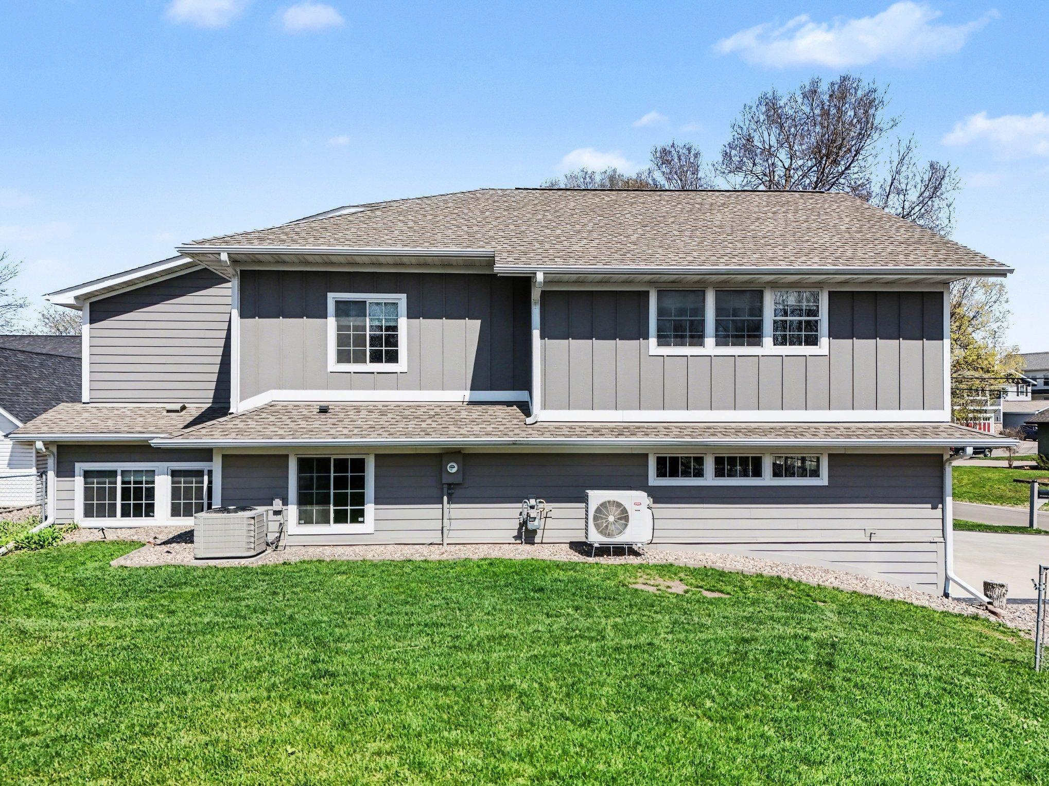 Full side yard as well