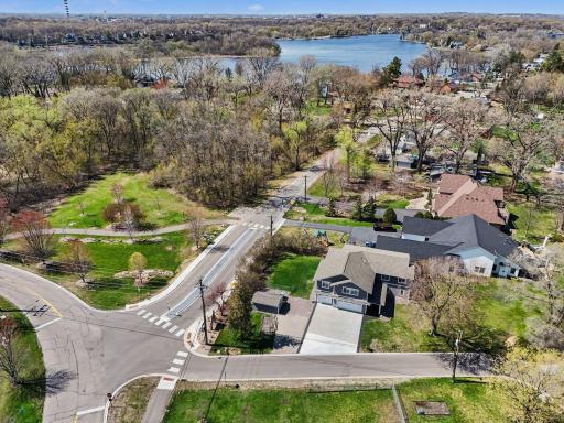 100 Peninsula Road, Minneapolis, MN 55441