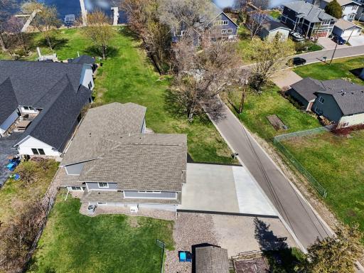 100 Peninsula Road, Minneapolis, MN 55441