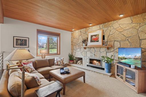 9134 Fox Run Circle, Eden Prairie, MN 55347