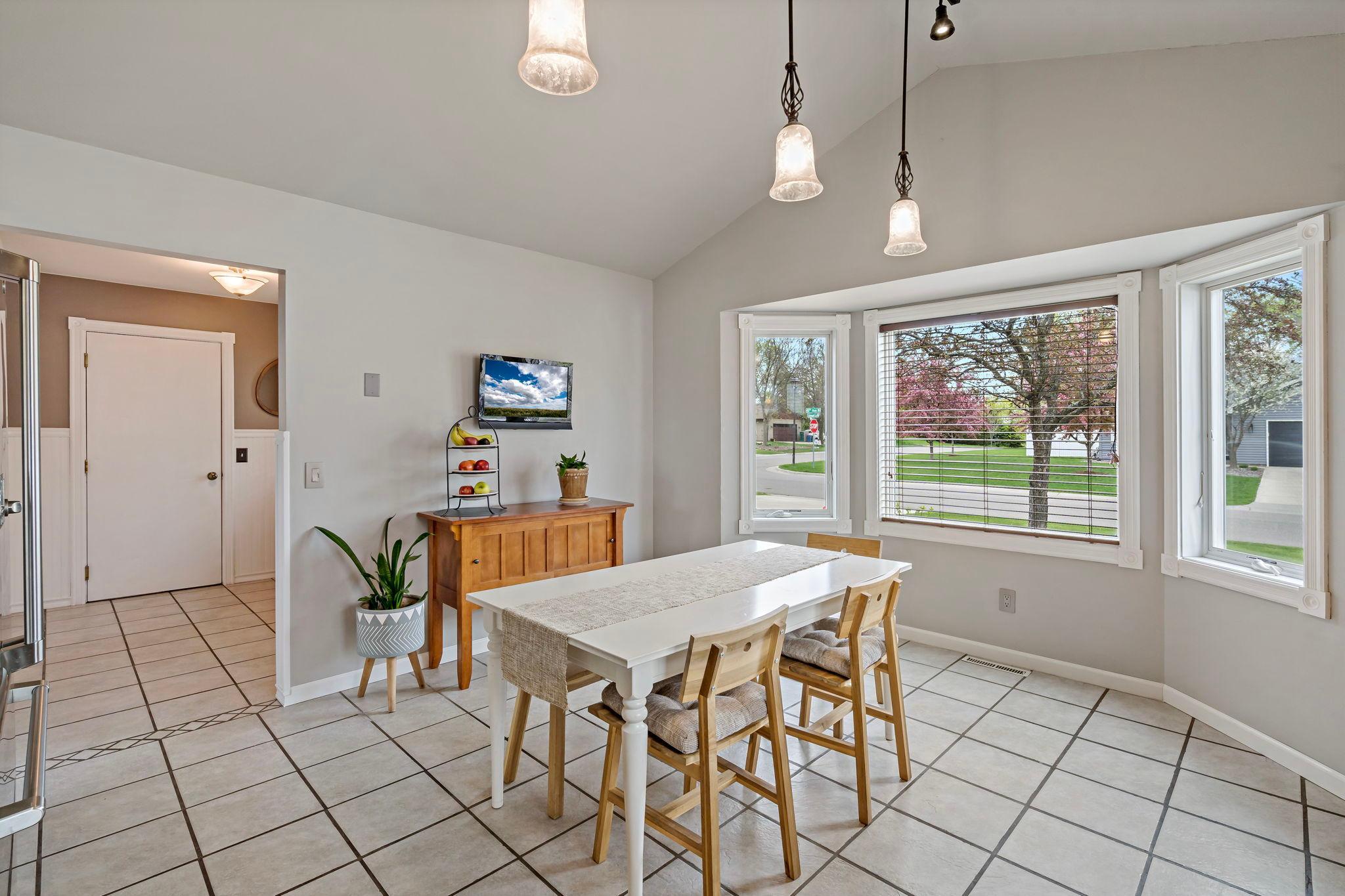 Expertly laid and well maintained, this ceramic tiling offers a clean, sturdy foundation for your busiest rooms.