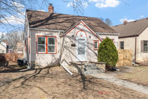 1671 Edmund Avenue, Saint Paul, MN 55104