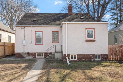 1671 Edmund Avenue, Saint Paul, MN 55104