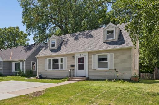 402 Jefferson Avenue S, Hopkins, MN 55343