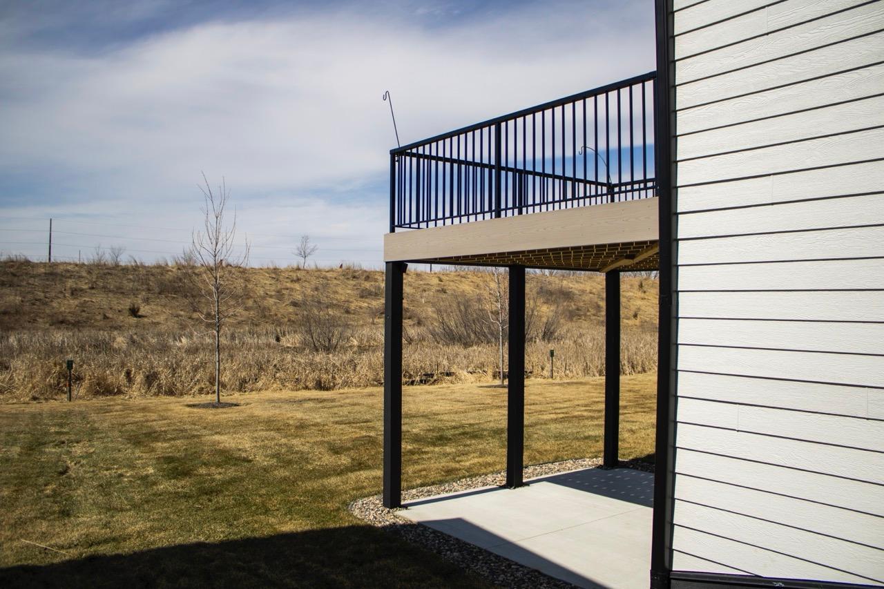 6621 Harvest Trl, Chaska, MN 55318