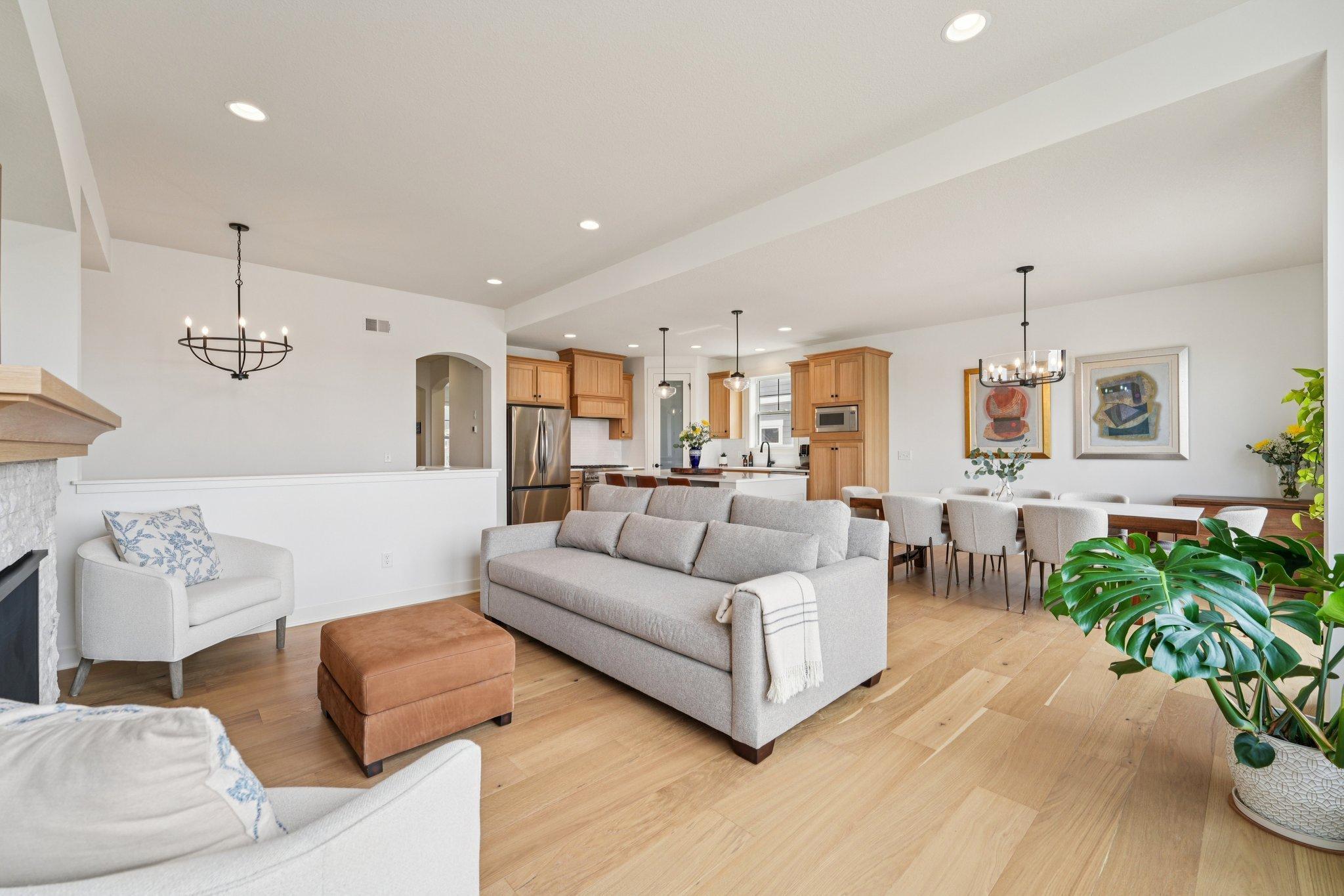 Open concept layout - 6621 Harvest Trl. Chaska, MN 55318