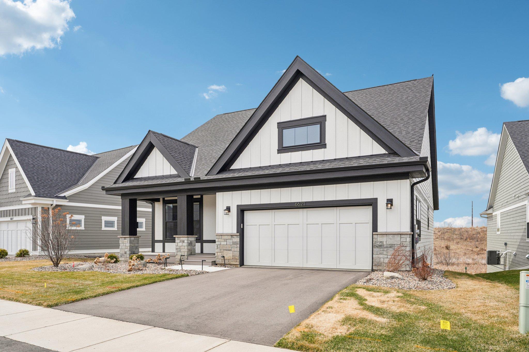 Front of the Home - 6621 Harvest Trl. Chaska, MN 55318