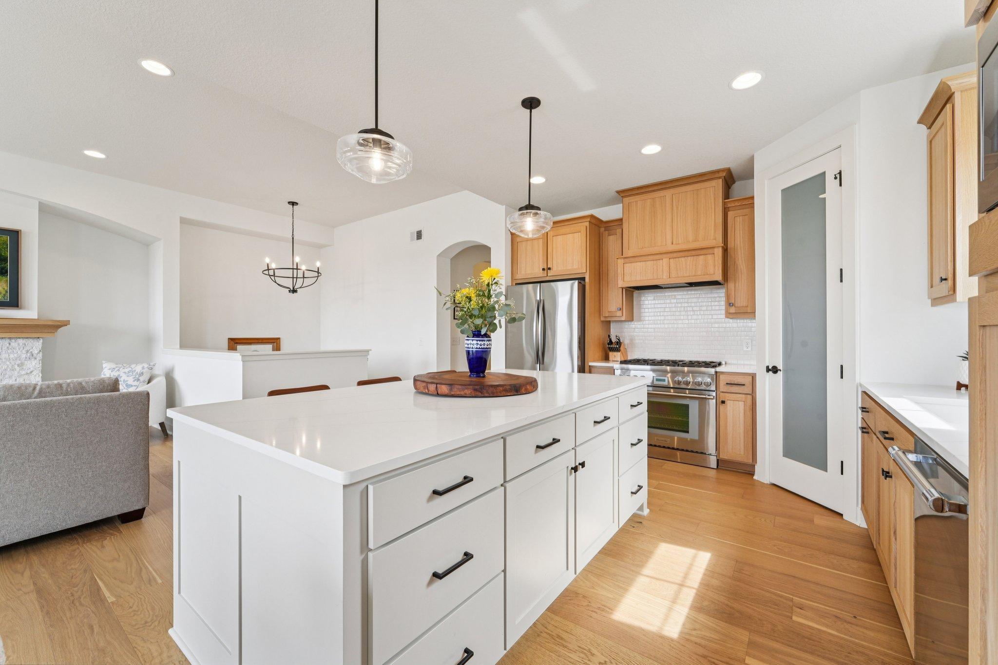 Kitchen - 6621 Harvest Trl. Chaska, MN 55318