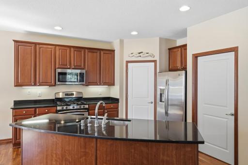 2156 Cedar Grove Trail, Eagan, MN 55122
