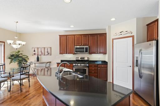2156 Cedar Grove Trail, Eagan, MN 55122