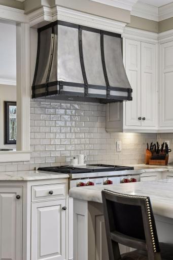 Wolfe gas range and vent