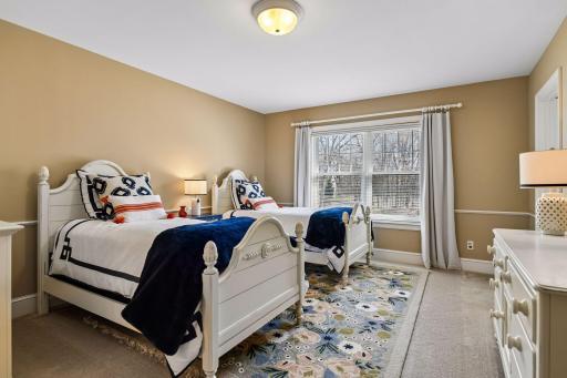 8662 Great Waters Alcove, Eden Prairie, MN 55347