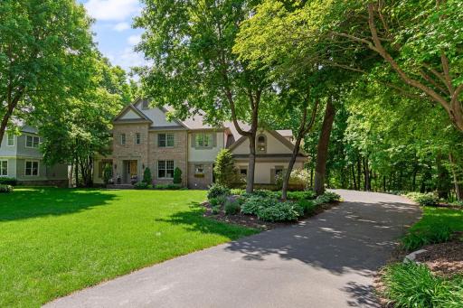 8662 Great Waters Alcove, Eden Prairie, MN 55347