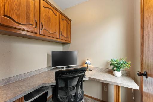 44-web-or-mls-43224 Cedarcrest Trl-309.JPG