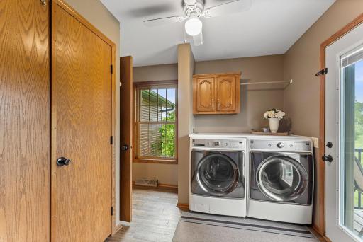 55-web-or-mls-43224 Cedarcrest Trl-374.JPG