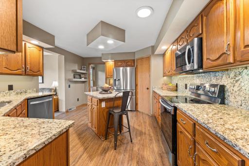 31-web-or-mls-43224 Cedarcrest Trl-324.JPG