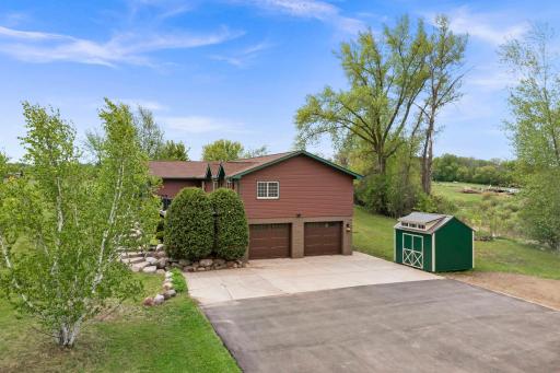 105-web-or-mls-43224 Cedarcrest Trl-27.jpg