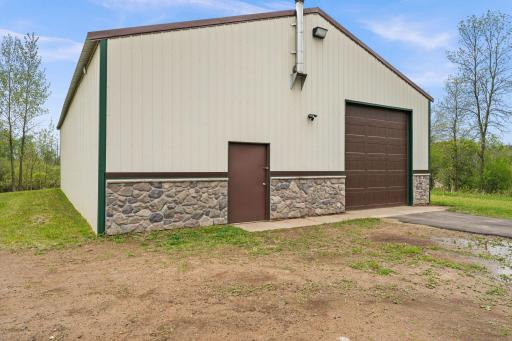132-web-or-mls-43224 Cedarcrest Trl-194.JPG