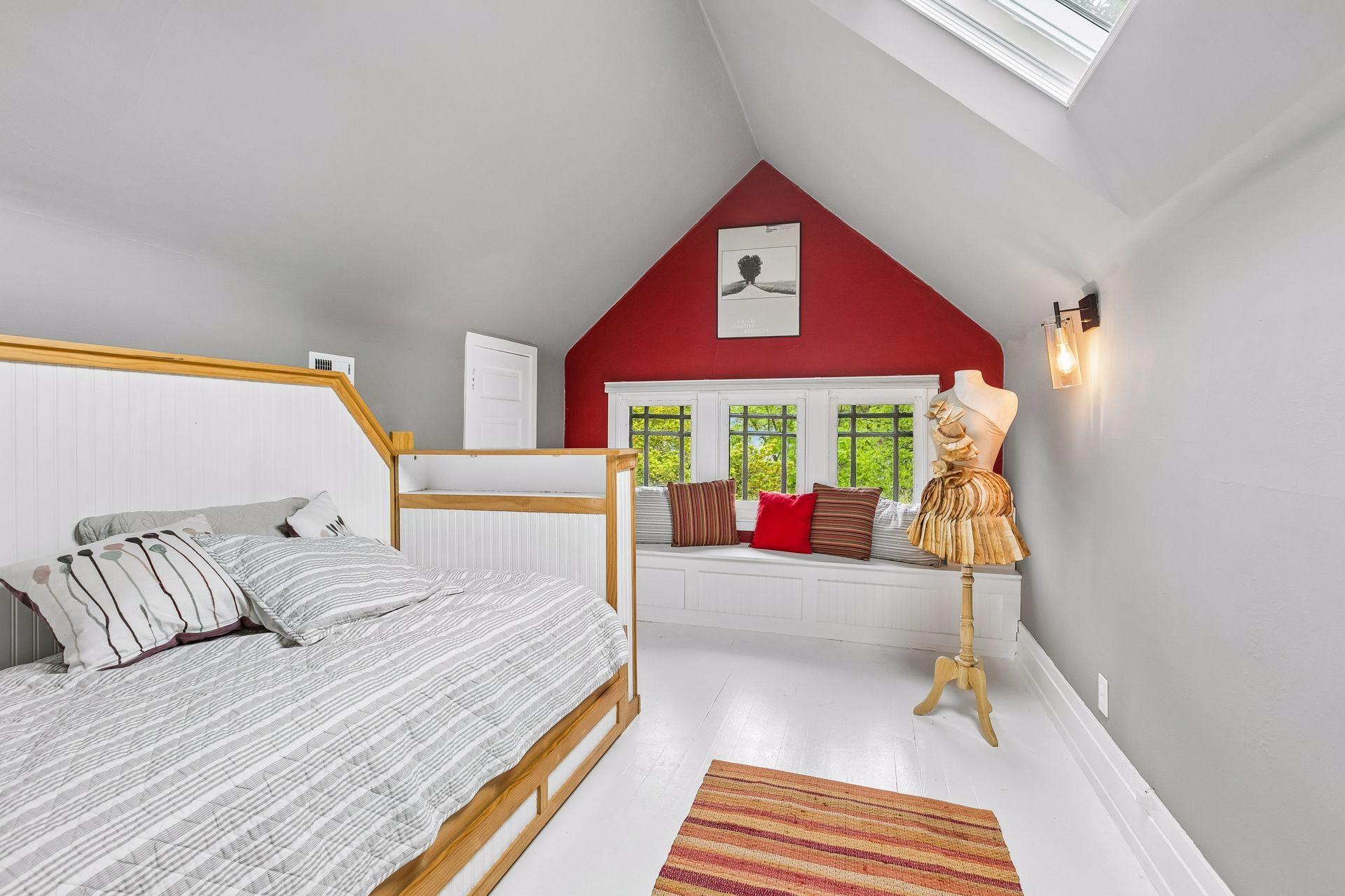 4th bedroom on 3rd level
