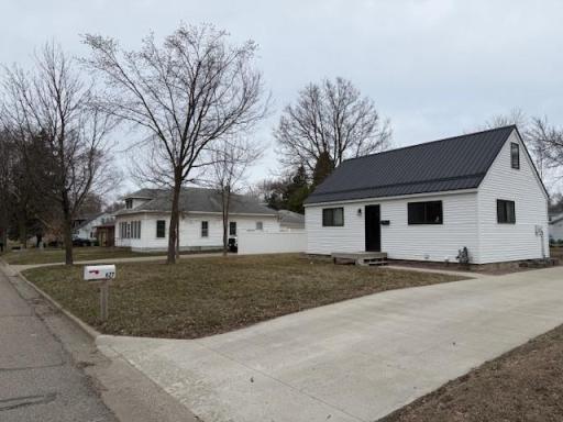627 E South Street, Litchfield, MN 55355