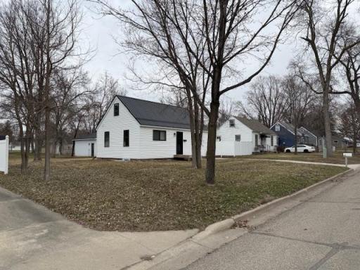 627 E South Street, Litchfield, MN 55355