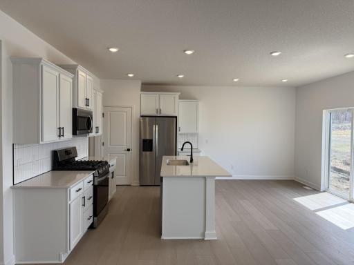 22385 Isla Way, Rogers, MN 55374