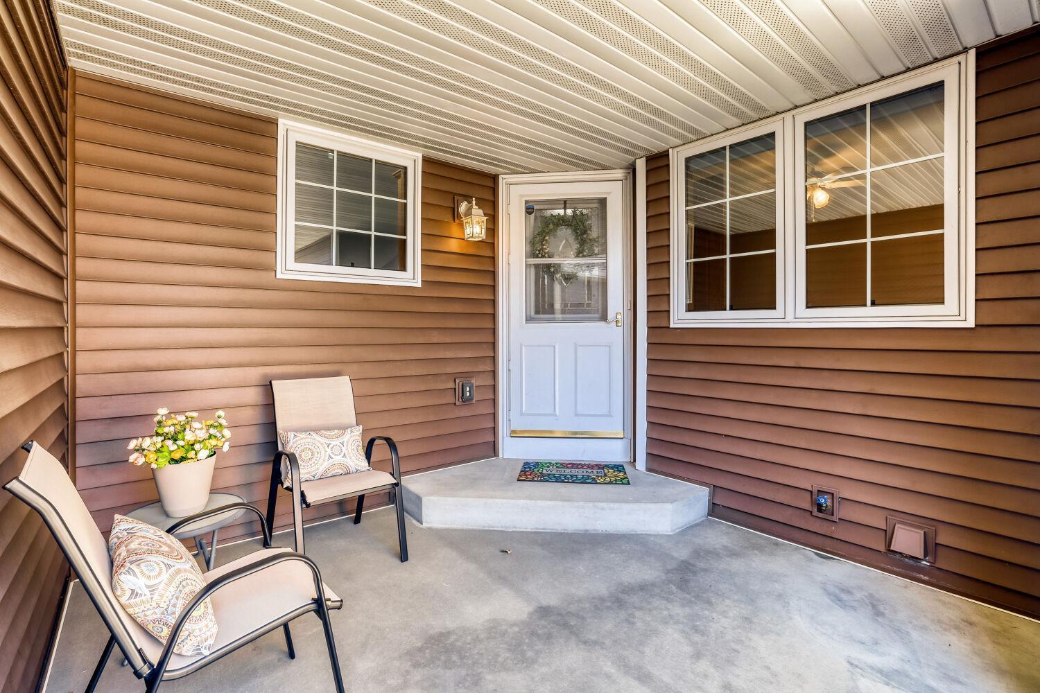 Welcome to 6236 Creekview Lane. This home is located in the Royal Pointe Townhome community of Brooklyn Park. Enjoy the large patio at the front entrance. A great place to sit and relax on those warm summer days.