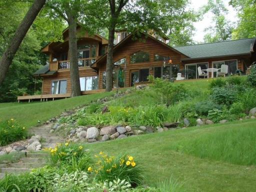 Exterior Facing Lake