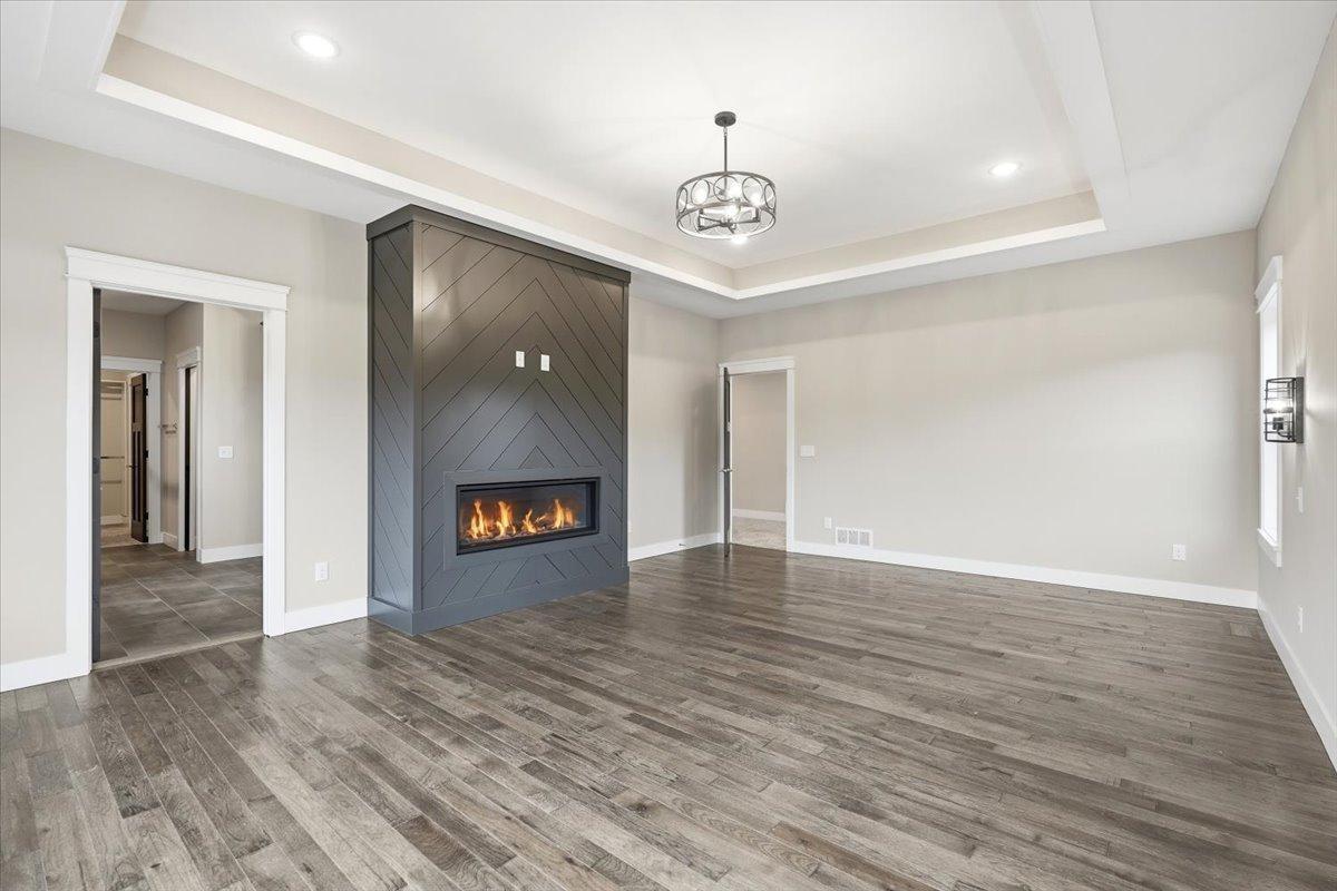 33-Upstairs Living.jpg