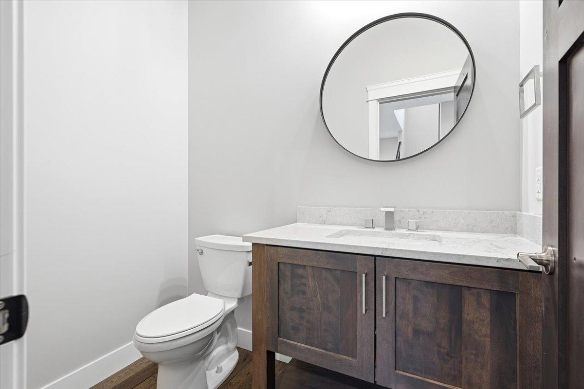 45-Powder Room 2.jpg