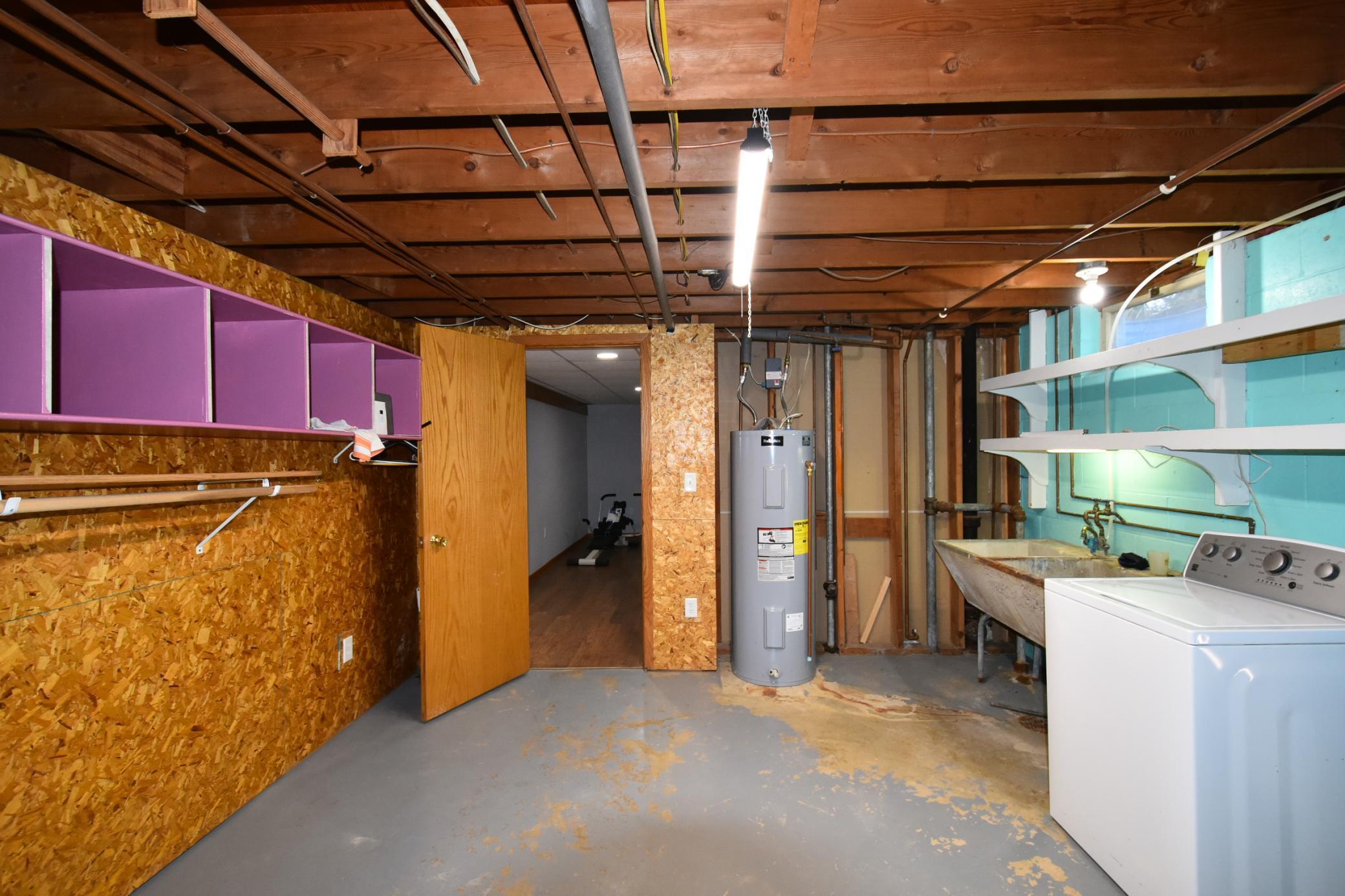 utility/laundry room