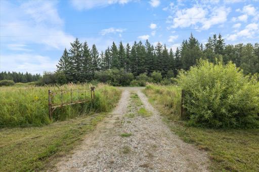 9401 Samuelson Road, Angora, MN 55703