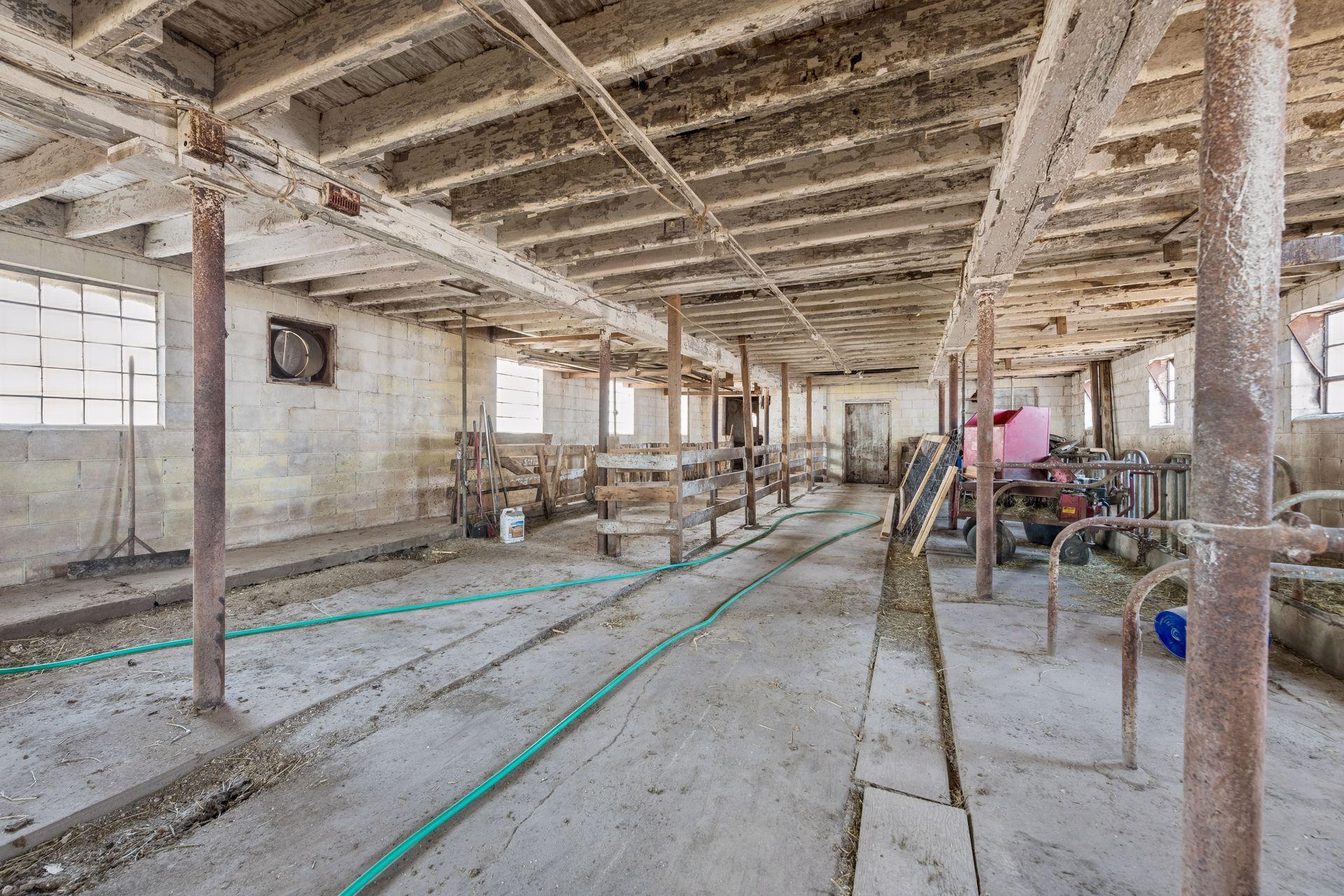 Inside view of historic barn. SO MANY POSSIBILITIES HERE!- 0063.jpg
