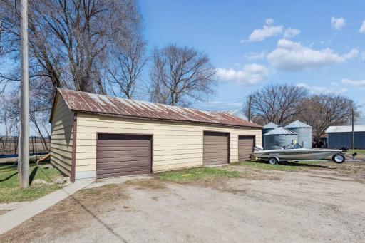 23710 State Highway 55, Loretto, MN 55357